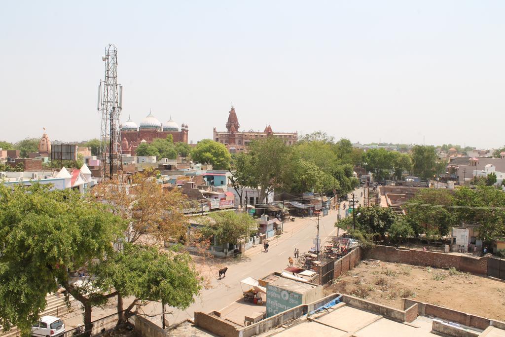 Krishnam Guest House Mathura Exterior photo